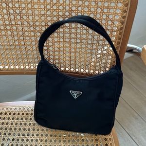 🌙SOLD🌙 PRADA NYLON TESSUTO HOBO